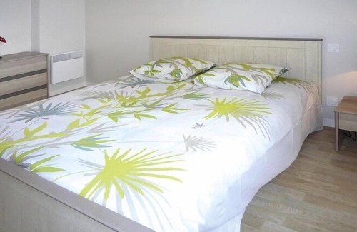 Beaussais-sur-Mer Apartment | Nice apartment on the Emerald Coast, Ploubalay