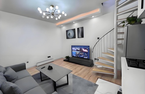 Jinsong Panjiayuan Apartment | Nice 1br duplex Apartment with Roof terrace in Beijing downtown