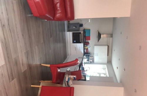 Lacey Green House | Nice 2 Bed independent Annex in High Wycombe