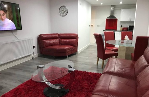 Lacey Green House | Nice 2 Bed independent Annex in High Wycombe