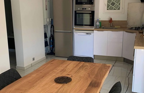 Contes Apartment | Nice 2 room apartment renovated on the ground floor of a house with swimming pool and exterior