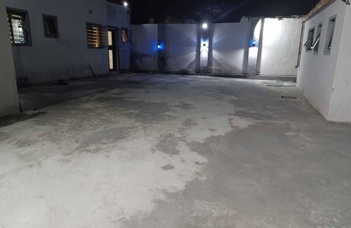 Greater Johannesburg Metropolitan Area Apartment | Nice 3-bedroom Aprt with WiFi at 59 lindhorst st Kenilworth Joburg South 2190
