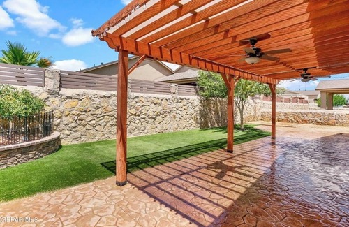 Biggs Field House | Nice 3-bedroom house with AC in El Paso