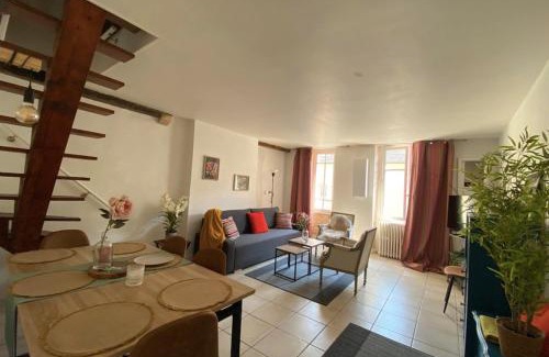 Saint-Nicolas Apartment | Nice 3 rooms near the city center of Caen