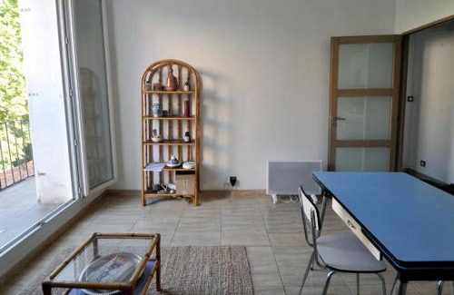 Thiers Apartment | Nice 30 M2 2pers With Terrace in hypercenter