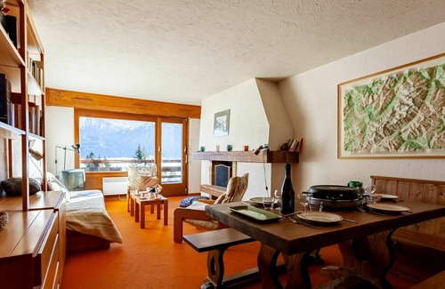 Le Bettex Apartment | Nice apartment for 5 guests with pool, WIFI, TV, balcony and parking