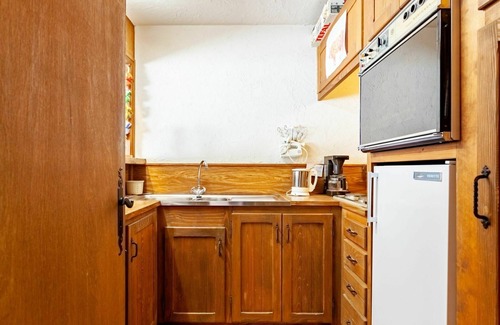 Le Bettex Apartment | Nice apartment for 5 guests with pool, WIFI, TV, balcony and parking