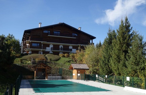 Le Bettex Apartment | Nice apartment for 5 guests with pool, WIFI, TV, balcony and parking