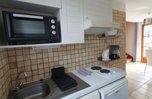 Saint-Jouan-des-Guerets Apartment | Nice apartment for 4 guests with WIFI, pool, TV, terrace and parking