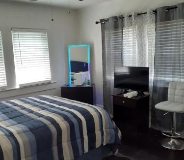Union City House | Nice and Cozy
