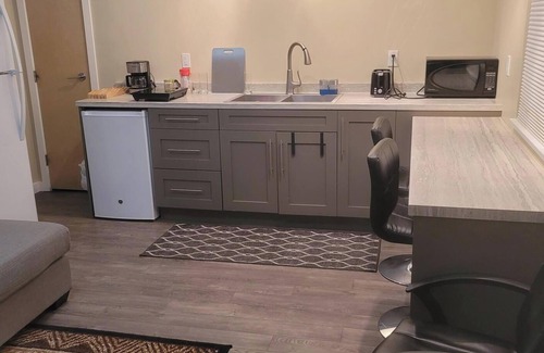 Whitehorse Apartment | Nice and Cozy Walkout Basement Apartment in Whistle Bend Area