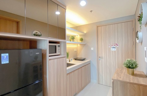 Pondok Aren Apartment | Nice And Elegant Studio At Bintaro Embarcadero Apartment