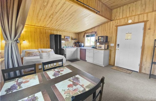 Mammoth Creek House | Nice and Knotty Cabin