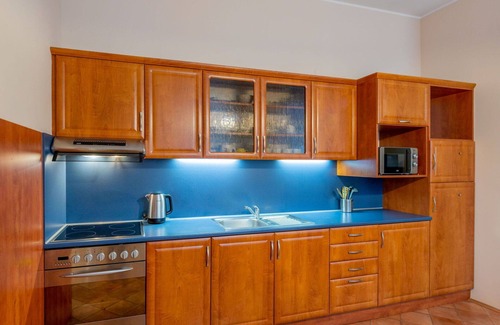 Tanvald Apartment | Nice apartment for 4 guests with hot tub, WIFI, TV, pets allowed and parking