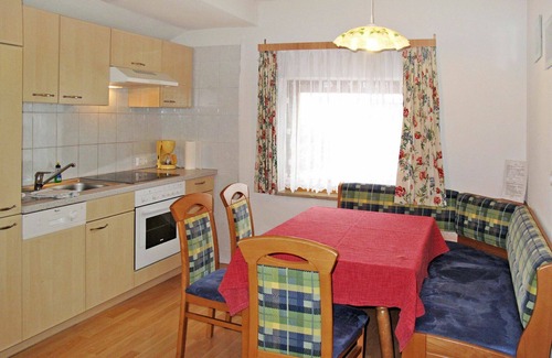 St. Valentin auf der Haide Apartment | Nice apartment for 4 guests with WIFI, TV and terrace