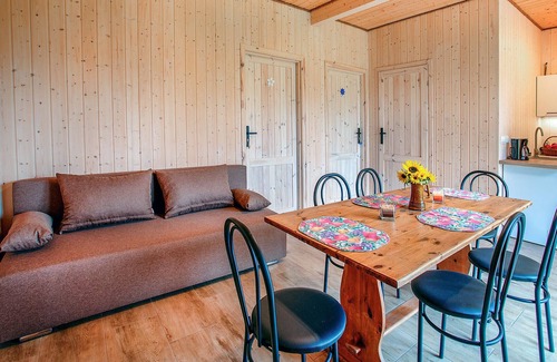 Lniano Apartment | Nice apartment in Zalesie Szlacheckie
