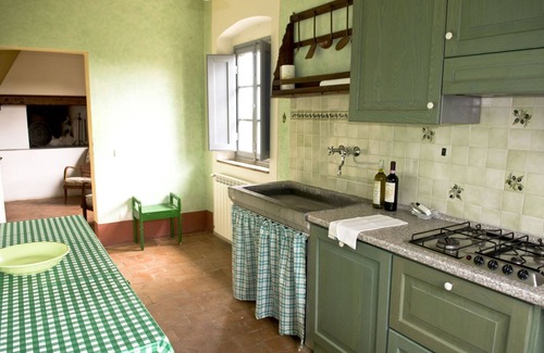 Castelfiorentino Villa | Nice apartment in villa with pool, WIFI, panoramic view and parking, close to San Gimignano