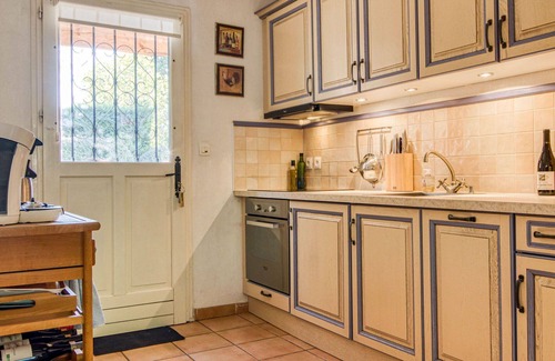 Nans-les-Pins Apartment | Nice apartment for 4 guests with WIFI, pool, TV, terrace and parking