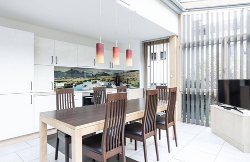 Runhof Apartment | Nice apartment for 8 people with WIFI, A/C, TV, terrace and pets allowed