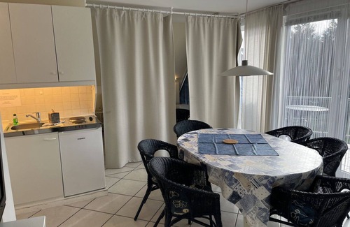 Trassenheide Apartment | Nice apartment for 10 people with WIFI, TV, balcony and parking