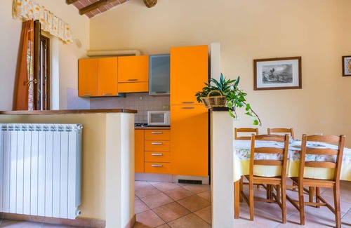 San Baronto Apartment | Nice apartment for 2 guests with WIFI, pool, TV, terrace, pets allowed, panoramic view and parking