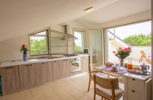 Foggetta Apartment | Nice apartment for 10 people with WIFI, A/C, TV, patio, pets allowed and panoramic view