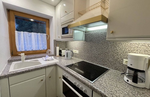 Farchant Apartment | Nice apartment for 2 people with WIFI, TV and terrace