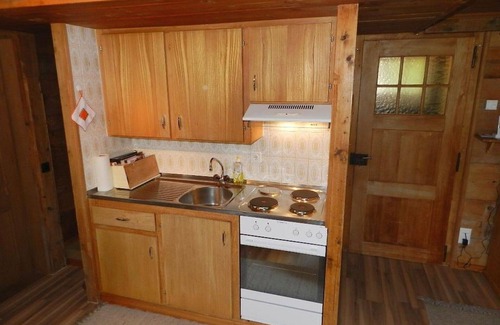 Lauenen Apartment | Nice apartment for 2 guests with balcony