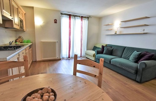 Madesimo Apartment | Nice apartment for 2 guests with WIFI, TV and pets allowed