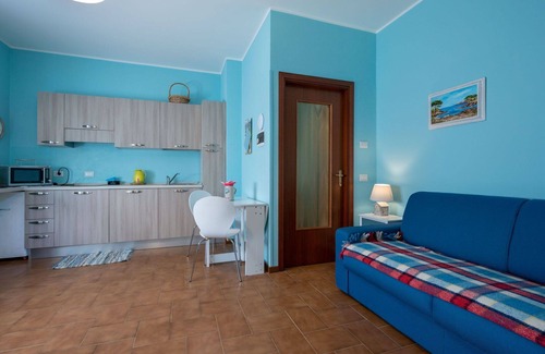 Omegna Apartment | Nice apartment for 2 people with WIFI, TV, patio and pets allowed