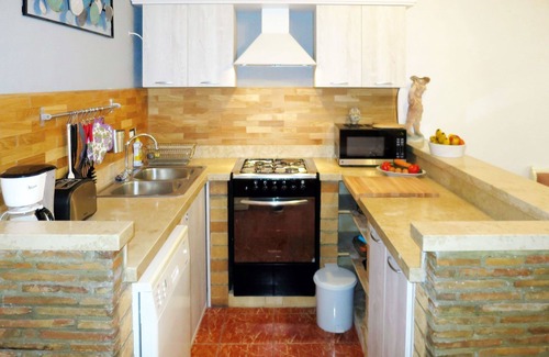 Matohanci Apartment | Nice apartment for 3 guests with A/C, pool, WIFI, TV, terrace and pets allowed
