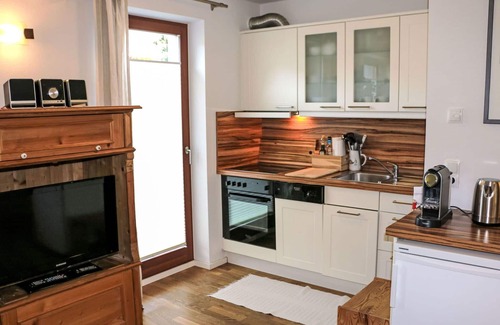 Kitzbuehel Apartment | Nice apartment for 4 people with WIFI, TV and parking