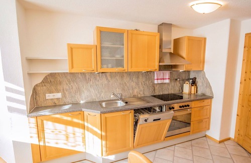Umhausen Apartment | Nice apartment for 4 people with WIFI, TV, balcony and parking