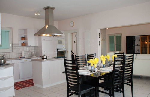 Cademario Apartment | Nice apartment for 4 guests with WIFI, TV, patio, pets allowed, panoramic view and parking