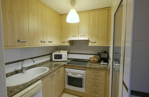 Alcanar Apartment | Nice apartment for 4 guests with pool, WIFI, TV, balcony and parking