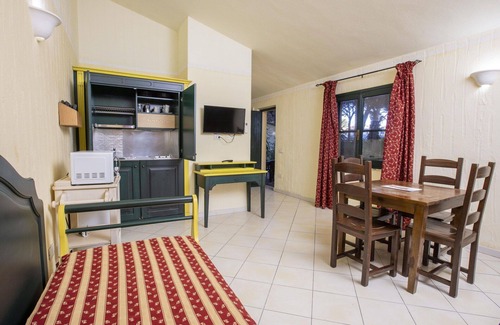 Arborea Apartment | Nice apartment for 4 guests with A/C, pool, WIFI, TV and pets allowed