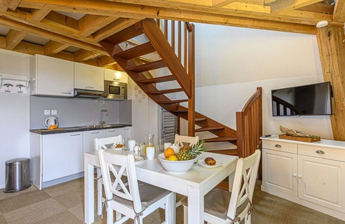 Baden Apartment | Nice apartment for 4 guests with pool, WIFI, TV and terrace