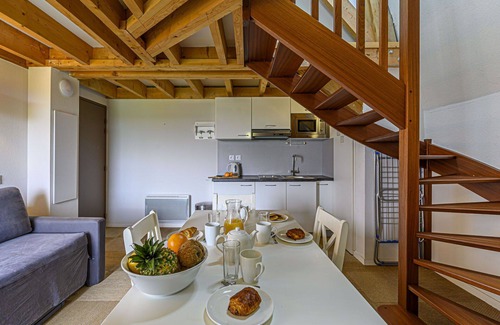 Baden Apartment | Nice apartment for 4 guests with pool, WIFI, TV and terrace