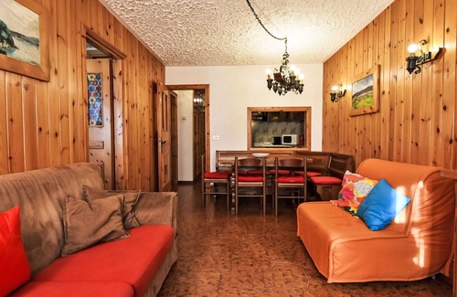 Madesimo Apartment | Nice apartment for 4 guests with WIFI, TV, balcony and pets allowed
