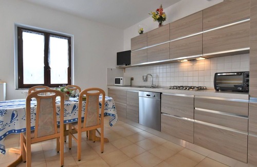 Civo Apartment | Nice apartment for 4 people with WIFI, TV, terrace, pets allowed and parking