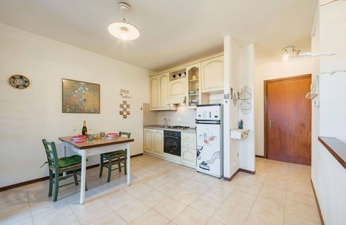 Monterosso al Mare Apartment | Nice apartment for 4 people with pool, WIFI, TV, pets allowed and parking
