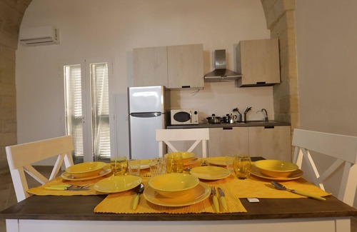 Vernole Apartment | Nice apartment for 4 people with WIFI, A/C, TV, pets allowed and parking