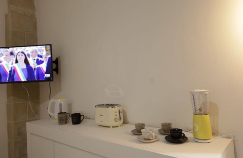 Vernole Apartment | Nice apartment for 4 people with WIFI, A/C, TV, pets allowed and parking