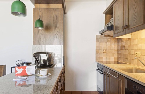 Gordola Apartment | Nice apartment for 4 people with WIFI, private pool, TV, patio, panoramic view and parking