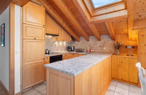 Lens Apartment | Nice apartment for 4 people with WIFI, TV, balcony, pets allowed and parking