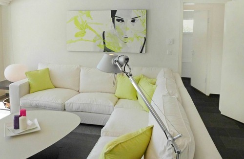 Samedan Apartment | Nice apartment for 4 people with WIFI, TV, balcony, pets allowed and parking