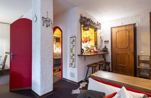 Madesimo Apartment | Nice apartment for 5 guests with WIFI, TV, terrace, pets allowed and parking