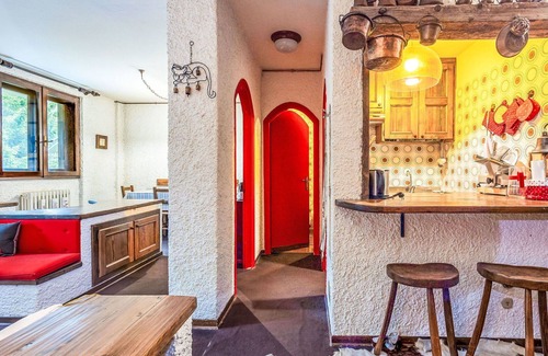 Madesimo Apartment | Nice apartment for 5 guests with WIFI, TV, terrace, pets allowed and parking