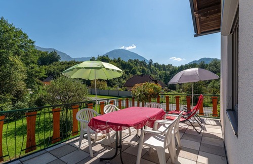 Gallizien Apartment | Nice apartment for 6 guests with WIFI, TV, patio, pets allowed, panoramic view and parking