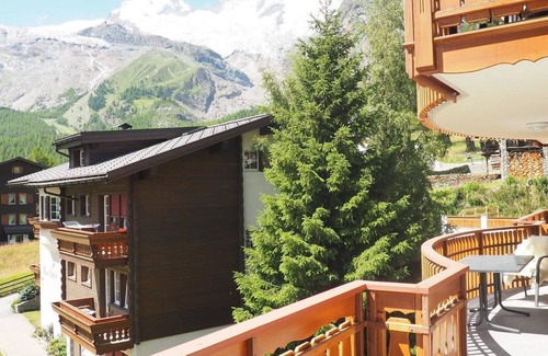 Saas-Fee Apartment | Nice apartment for 6 people with WIFI, TV and balcony